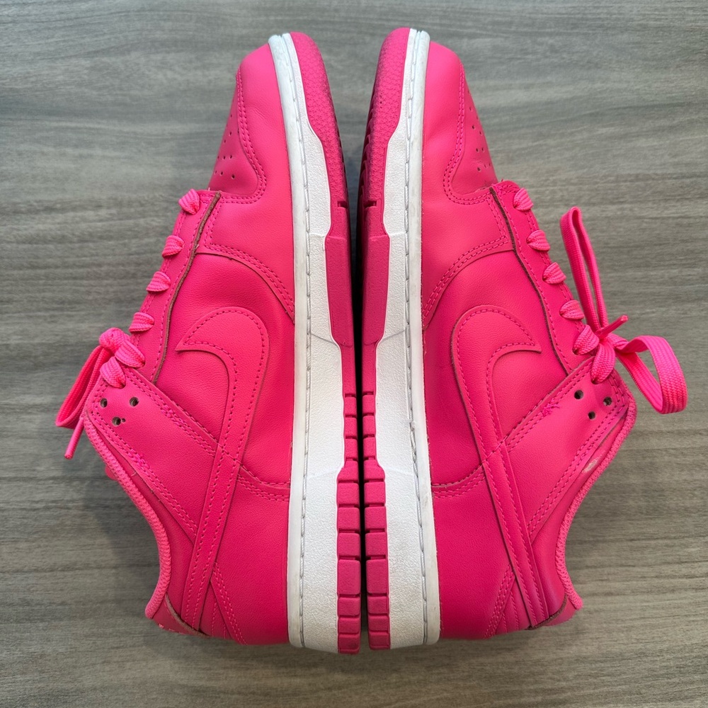 Nike Women's Vibrant Pink Sneakers